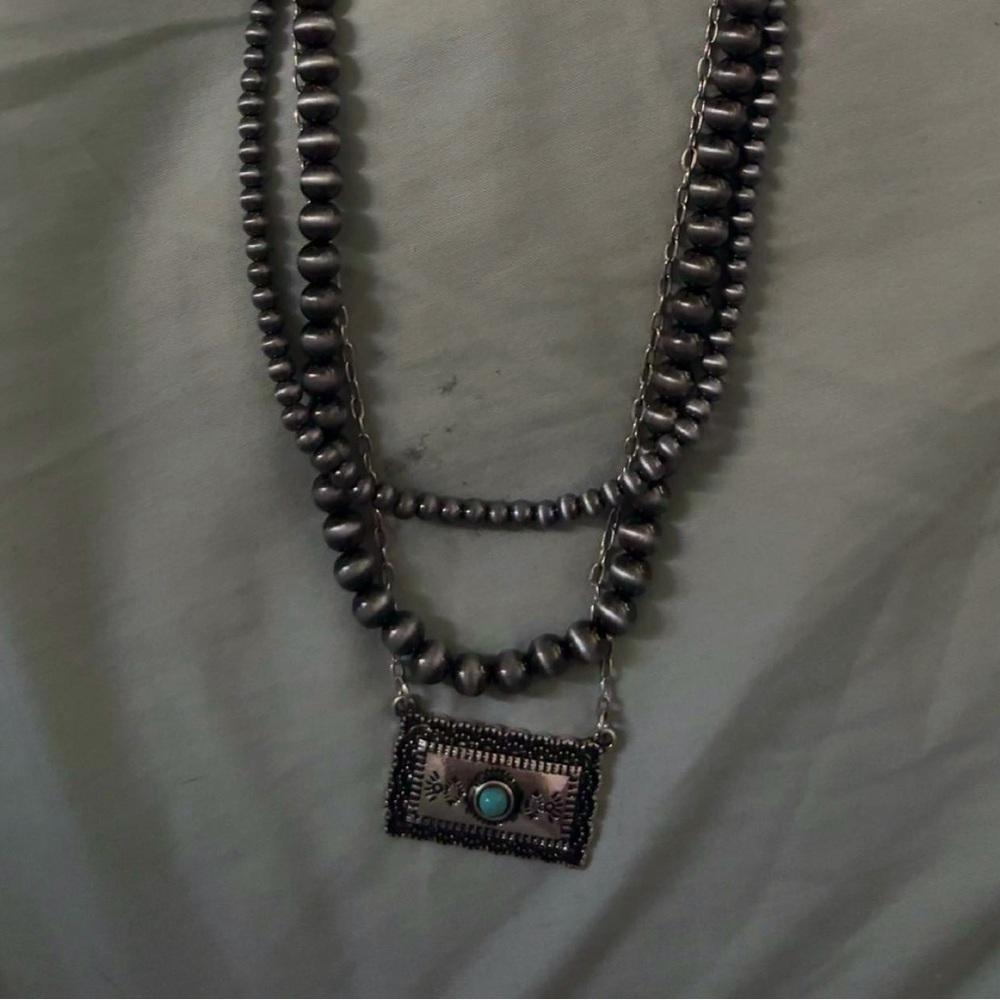 3-layer western necklace